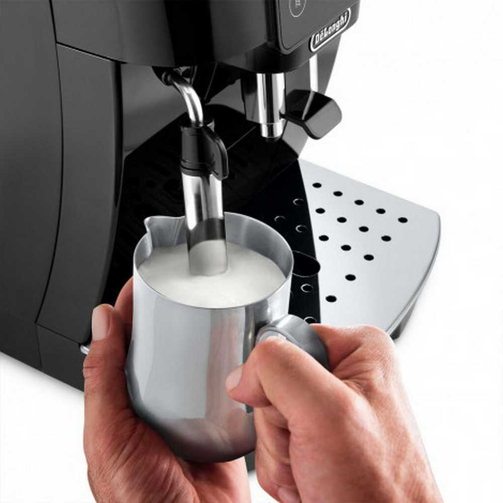 Kavos aparatas DeLonghi ECAM220.21.B