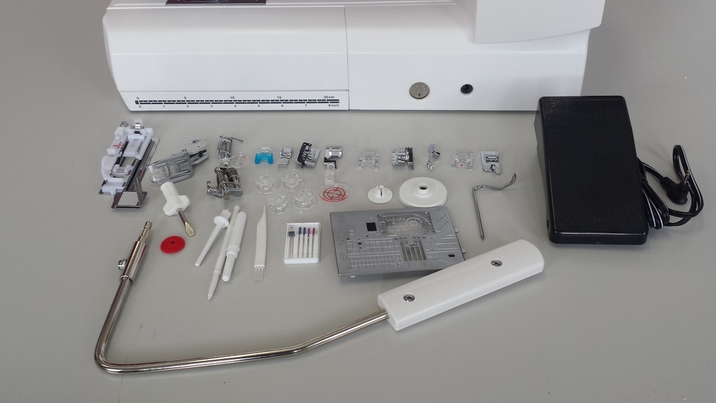 Siuvimo mašina Janome MC 8200QC