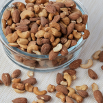 Kepintų ir sūdytų riešutų mišinys „Sūruolis“, 1 kg